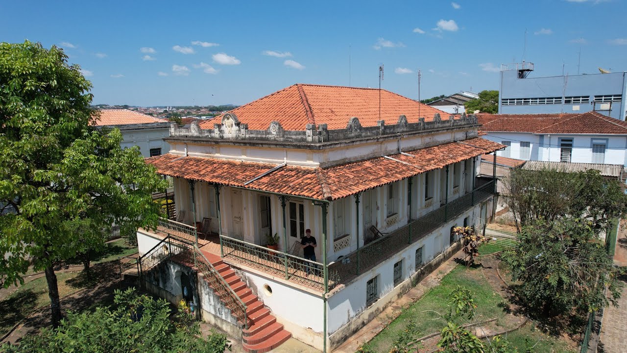 O CASARÃO dos CACHORROS e a FREIRA - Datado de 1888
