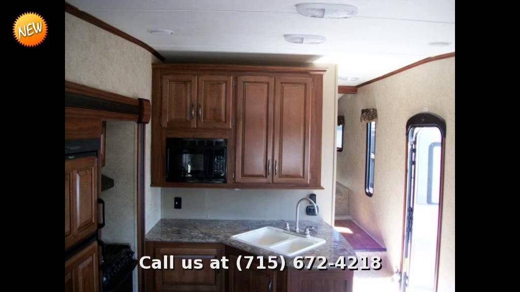 2015 Keystone Cougar 28SGS, Fifth Wheel Rear Living Room