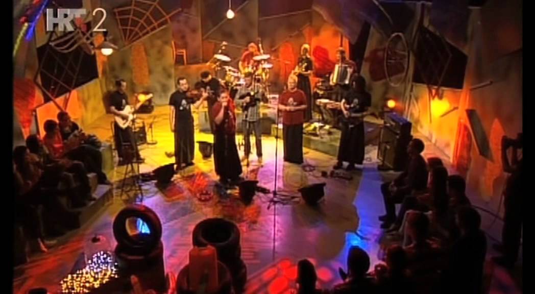 VALunGARI * PJESMA O JEDNOM PIJETLU * live @ garaza hrt 2011