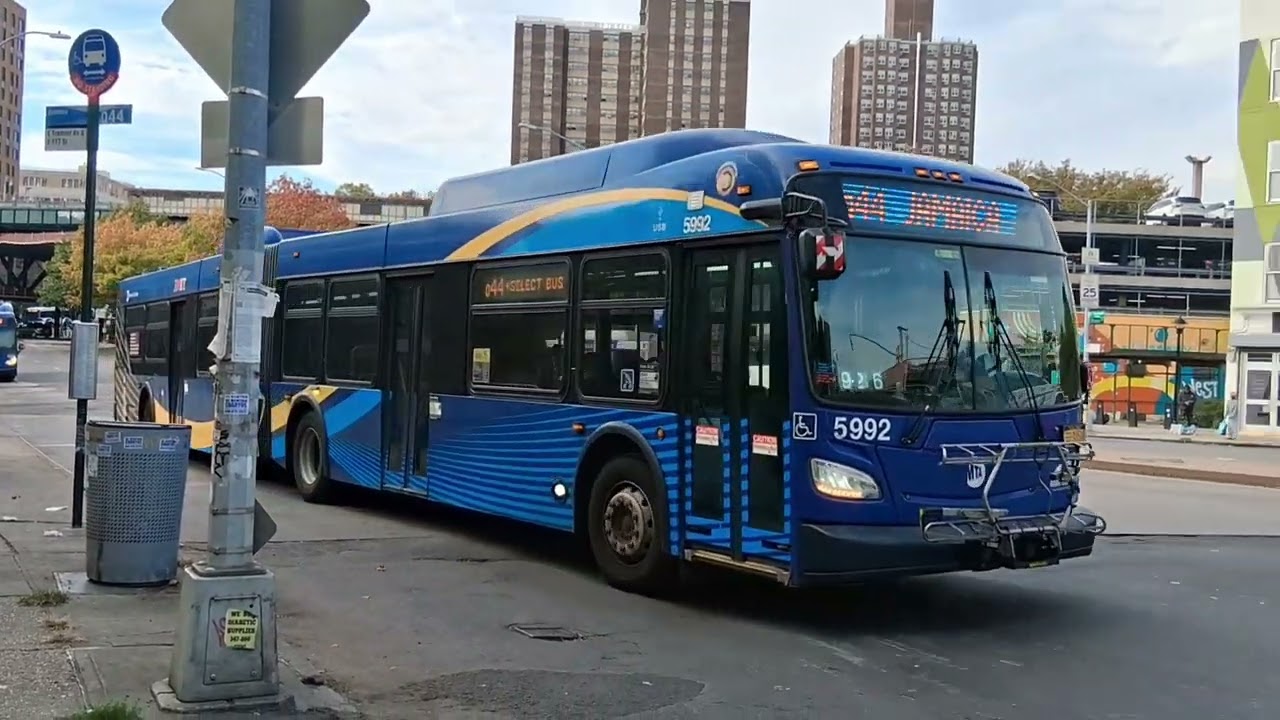 MTA NYCT/Mabstoa Bus Action At West Farms Square East Tremont Avenue (October 2025)