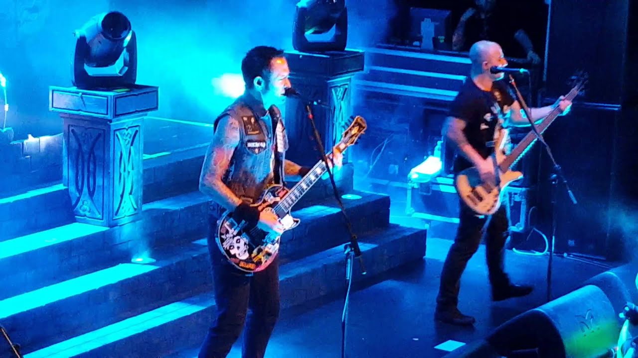 Trivium snowfal / silence in the snow live at Leicester 02