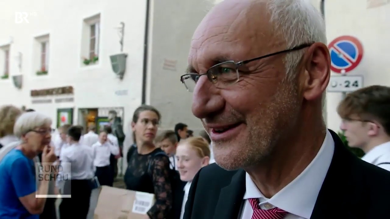 Regensburger Domspatzen - Letztes Konzert mit Roland Büchner in Brixen (BR Rundschau 01.07.2019)