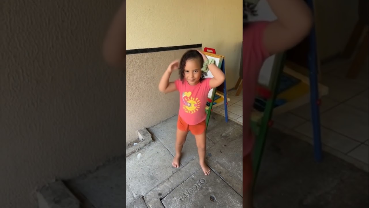 Do nada Izadora virou duas #izadoralima #shorts #rotinademae