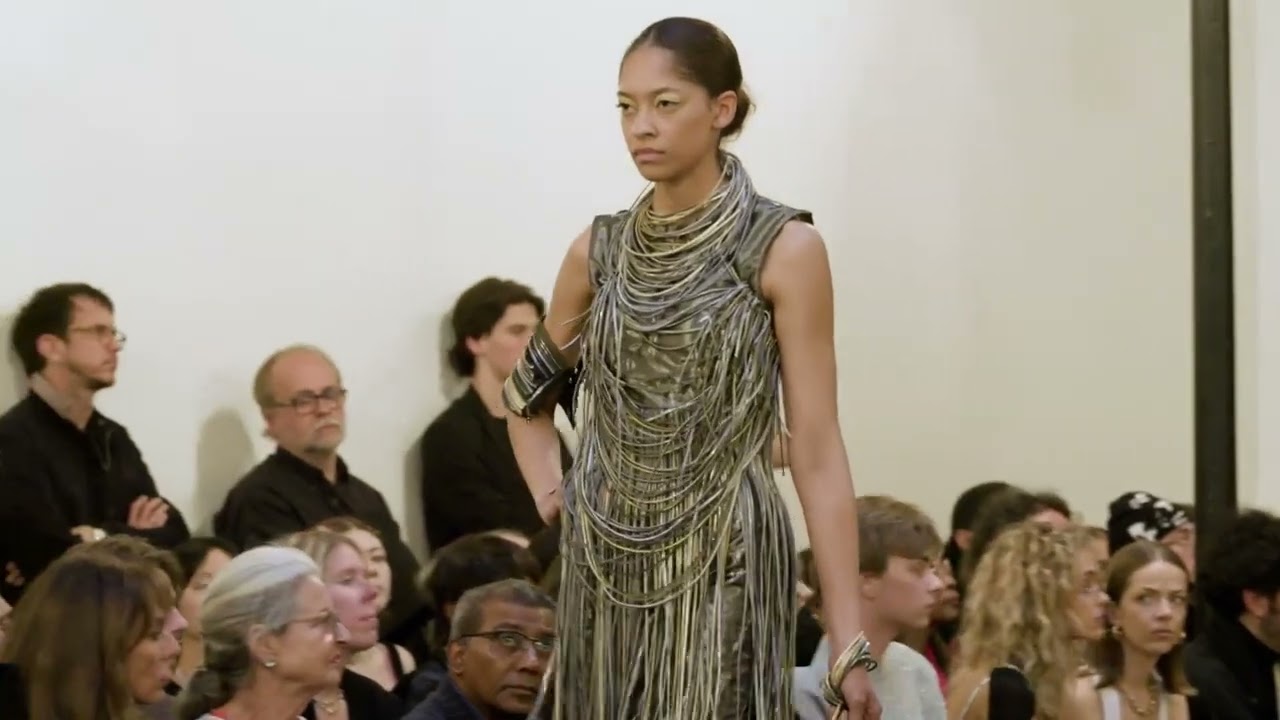 Défilé 2025 - Mastère créateur de mode -  Atelier Chardon Savard - Version intégrale