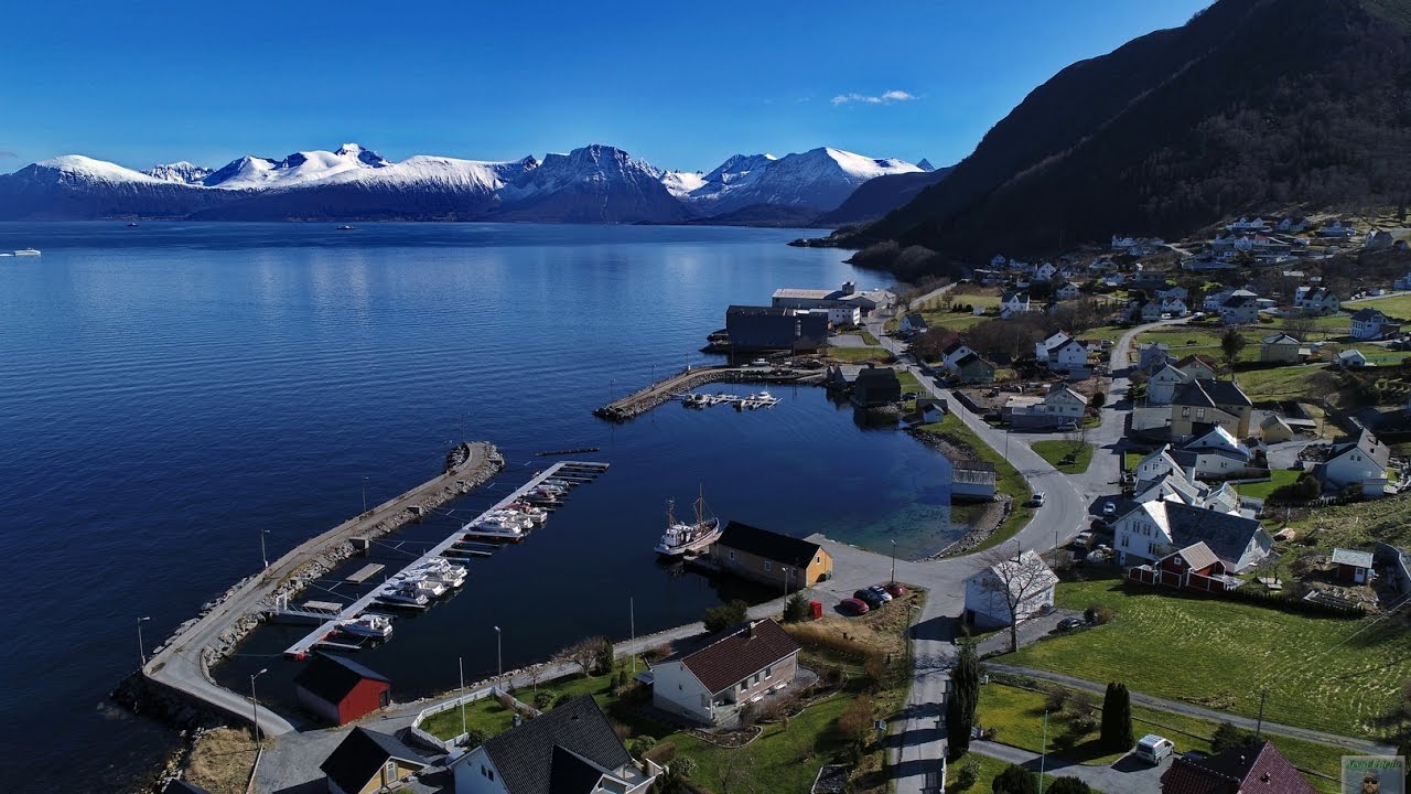 Brandal, Hareid, Norway - 14th April 2017.