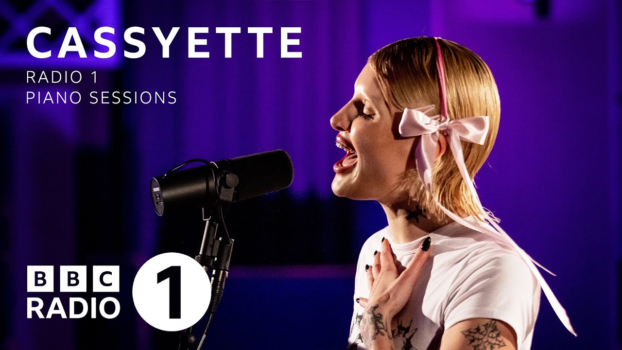 Cassyette - 'Say Yes To Heaven' (Radio 1 Piano Session)