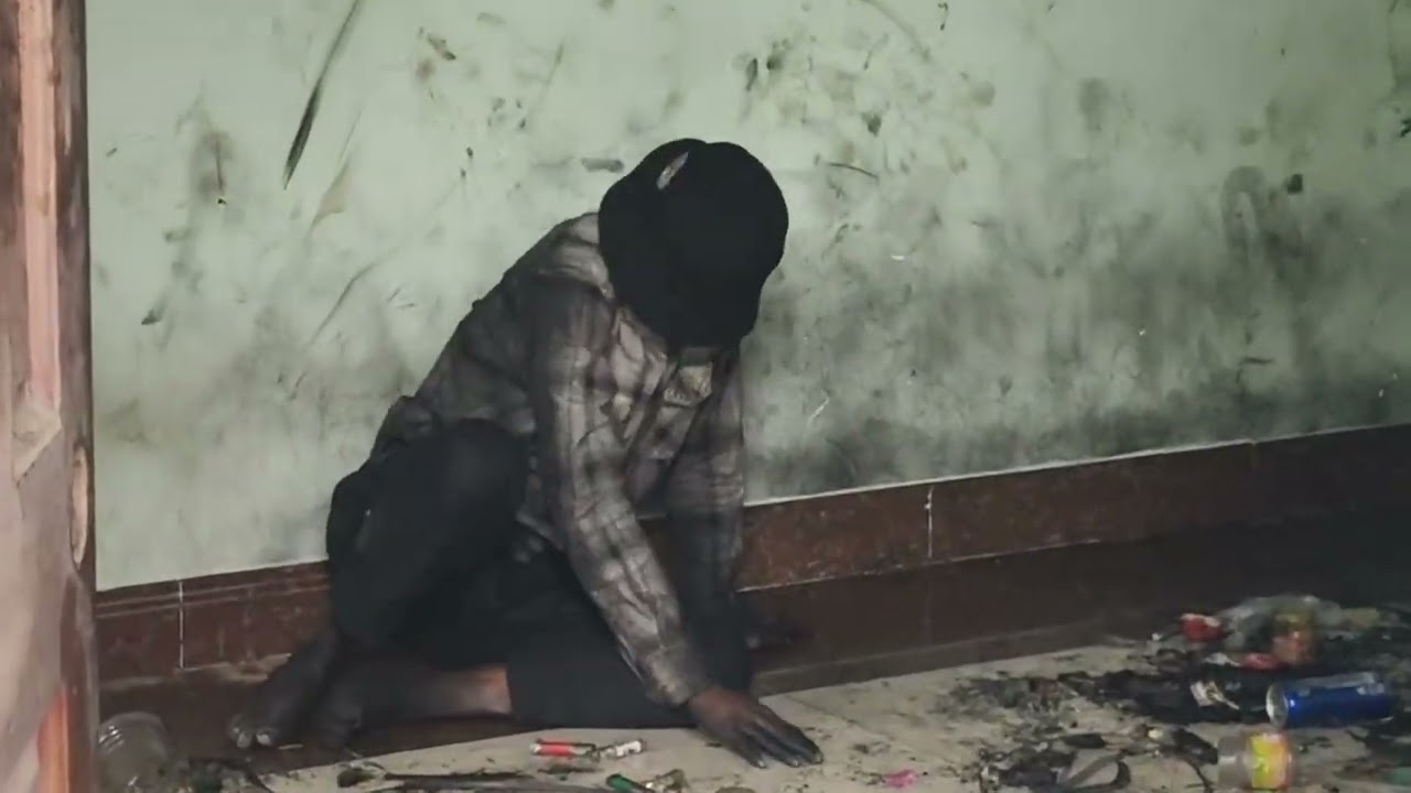 Thật là khủng khiếp cảnh tượng kinh hoàng bên trong ngôi nhà hoang nhật thanh Vlogs 