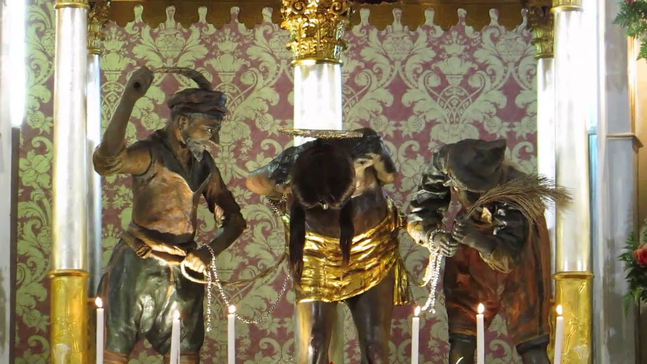 Traslazione del SS Cristo Flagellato di Ispica 2014 dalla Cappella all'Altare Maggiore