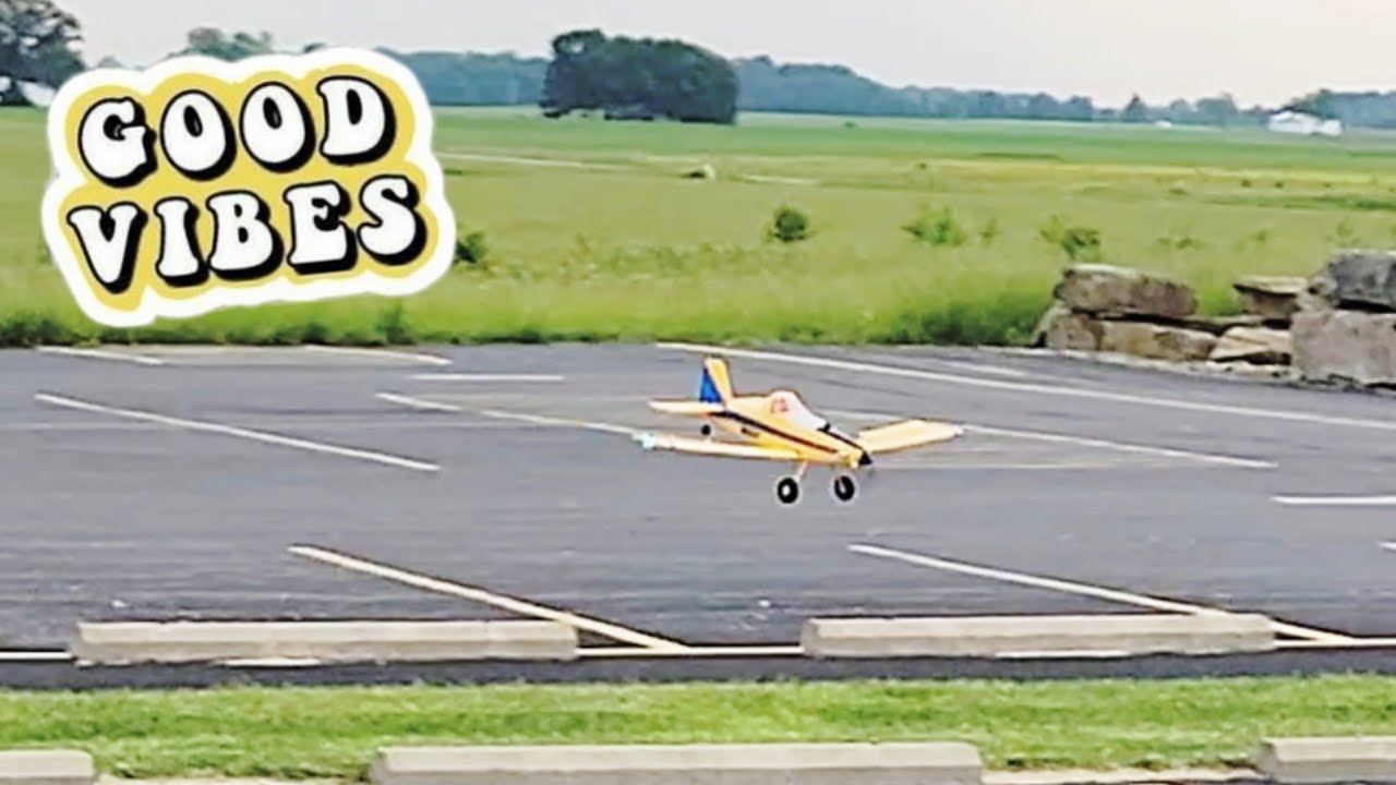 Quick Little Flight Of My E-flite UMX Air Tractor!