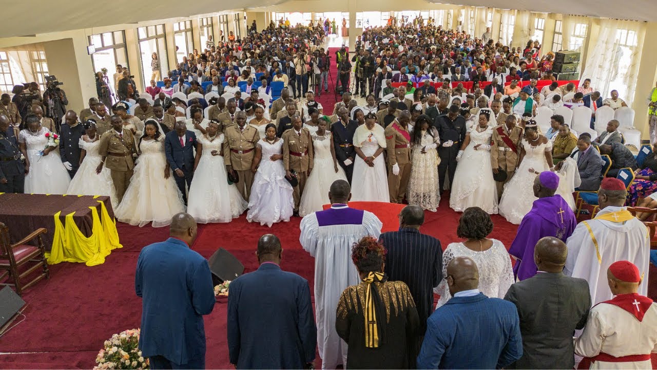 CHEERS AND CELEBRATIONS AS OVER 32 POLICE COUPLES  HOLD A MASS WEDDING AT EMBAKASI!