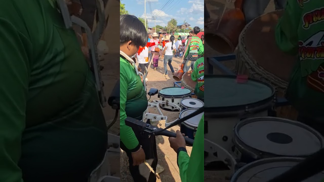 แห่นาค บ.ดอนโอง ต.ดอนโอง อ.โพธิ์ชัย จ.ร้อยเอ็ด