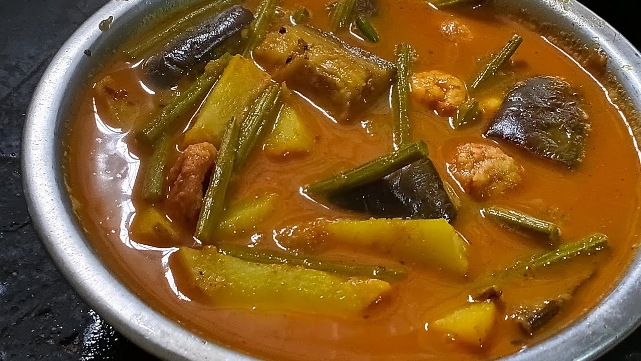 12 March 2026 চিংড়ি মাছ দিয়ে বেগুন ডাটা আলু বড়ি দিয়ে পাতলা ঝোলের রেসিপি # মিনি ব্লগ 