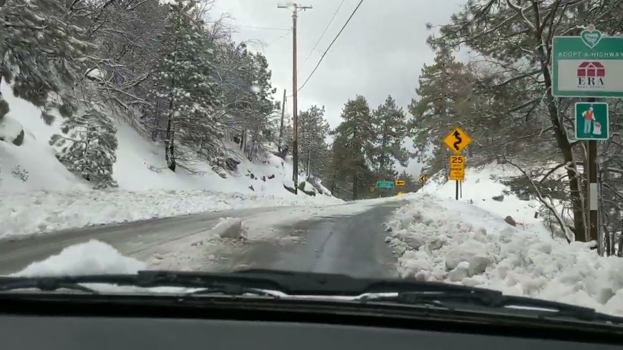 Driving around Big Bear Lake. 1 Foot of new snow?