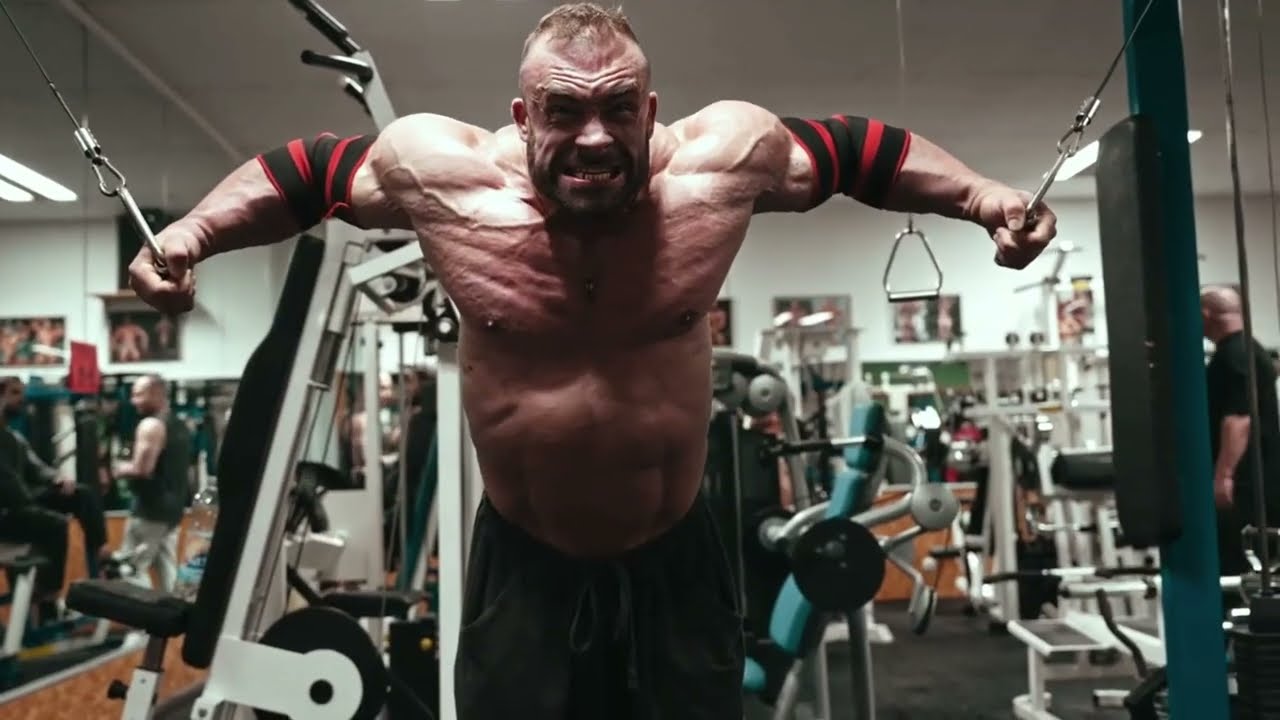Bodybuilding Motivation | Roman Fritz | Eggs and Flex