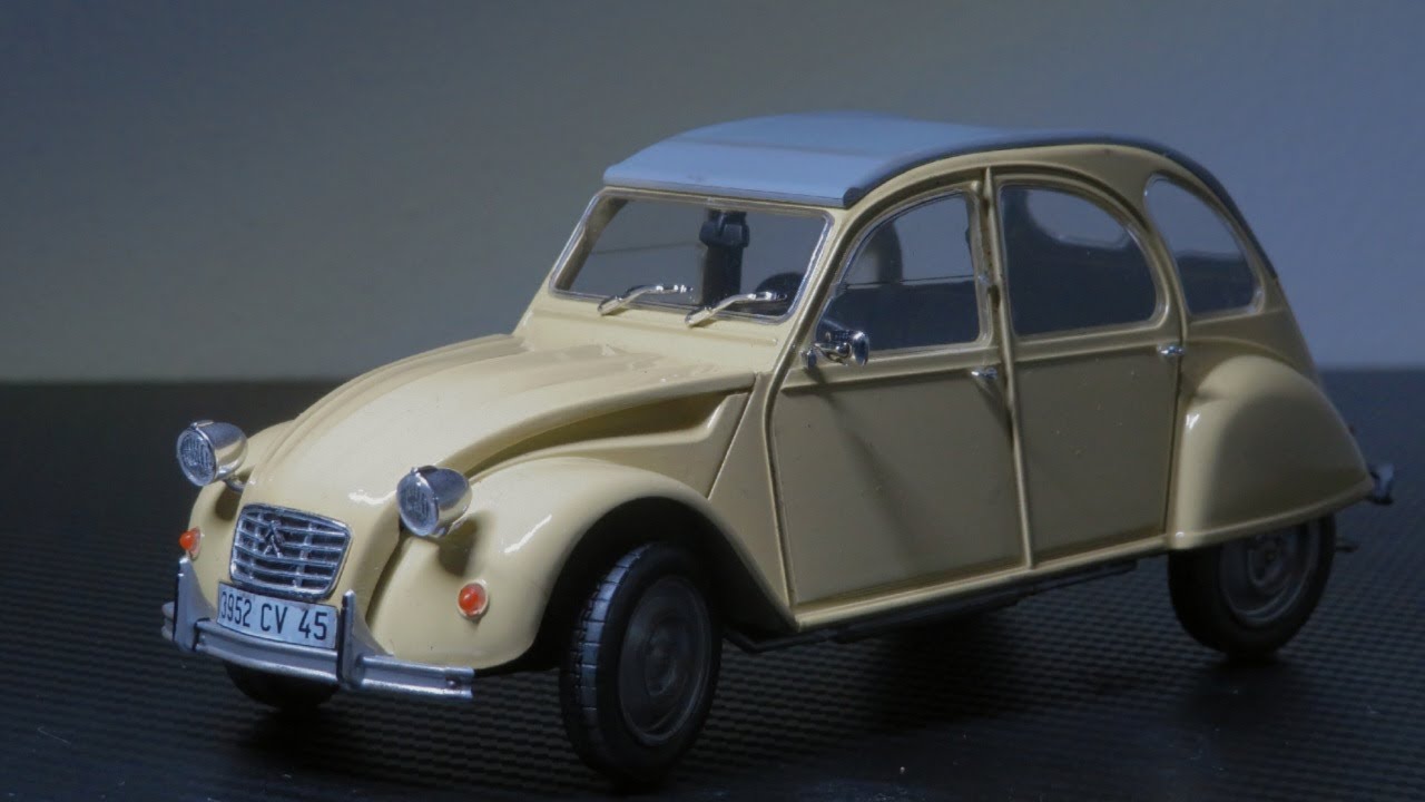 Revell 1:24 Citroen 2CV (Full Build Video)