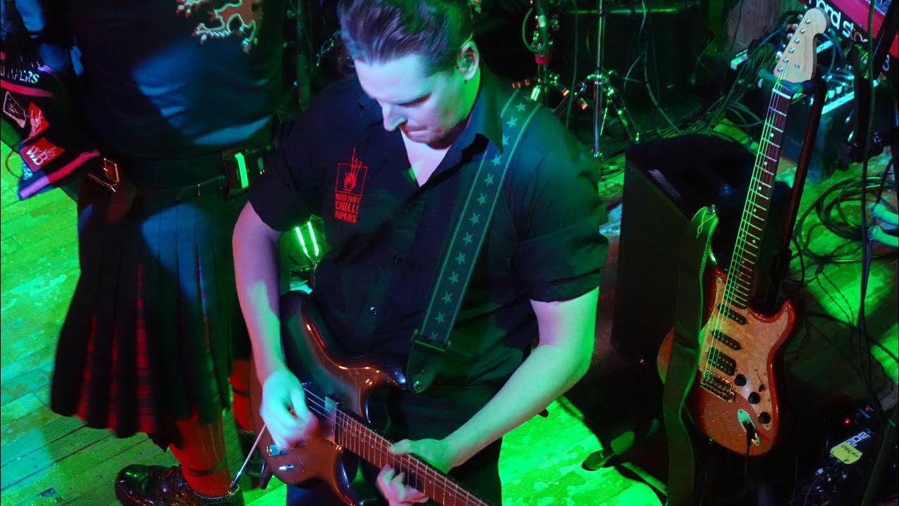 Red Hot Chilli Pipers Live 2025 🡆 400% ⬘ Mrs Mcleod 🡄 Oct 4 ⬘ Dosey Doe Big Barn ⬘ The Woodlands, TX