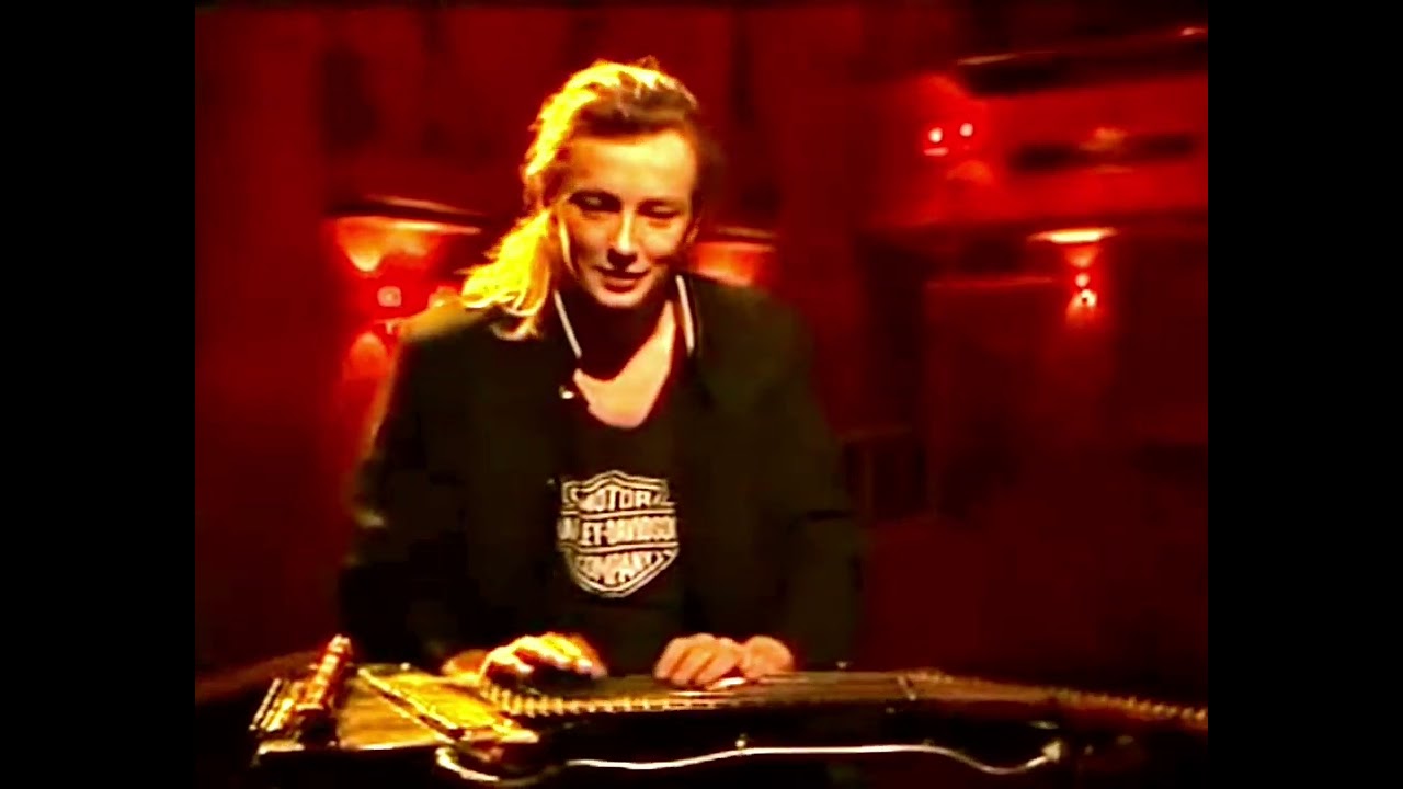 One of the 1st Fender Custom Shop Signature Guitars: a new guitar for Francis Dunnery