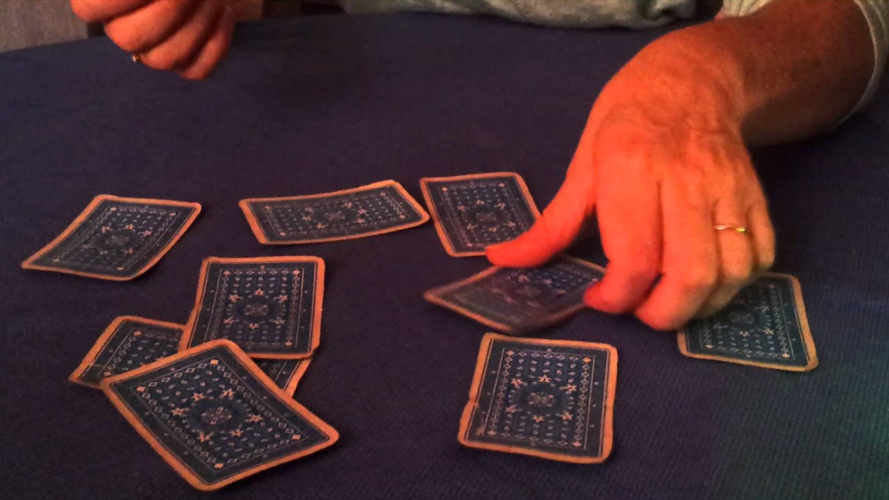 Réponse à une question par les cartes