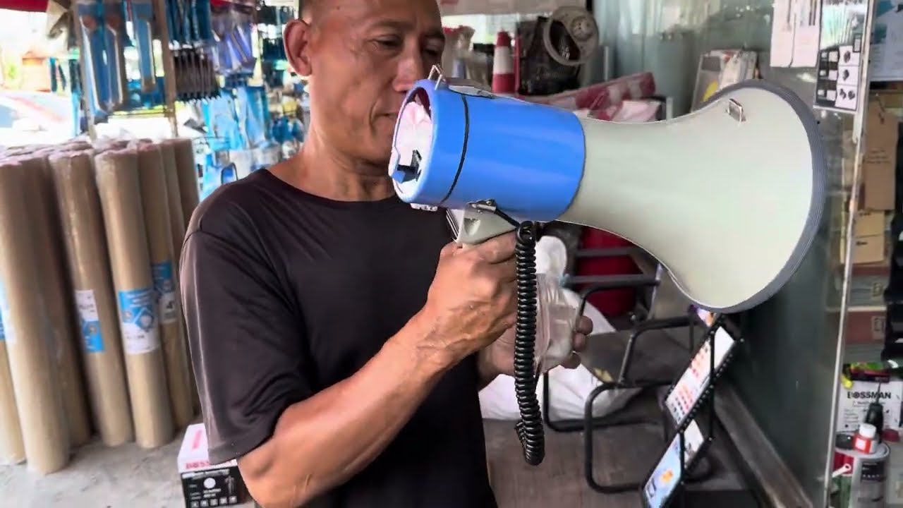 &ldquo;Unbox&rdquo; - Dynamax Power Megaphone SR88SU
