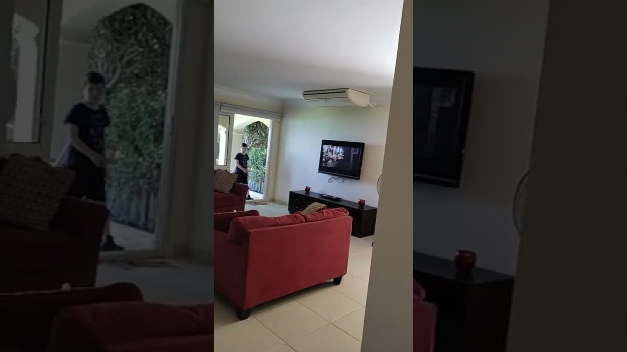 شاليه ارضى بجنينه للبيع - اول صف عالبحر مباشرة - بكمبوند لافيستا 3 العين السخنة - 01112129095