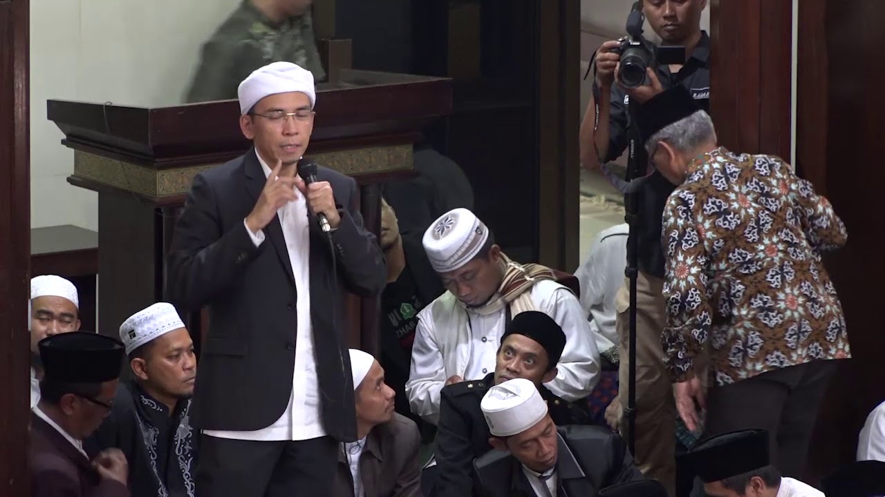 LUAR BIASA, CERAMAH TGB DI MASJID AGUNG TASIKMALAYA