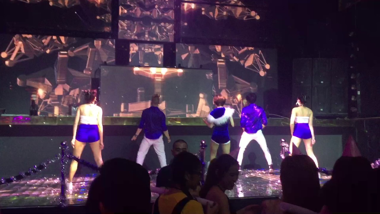 Vũ đo&agrave;n High Dance c&ugrave;ng ca sĩ Hằng Bing Boong