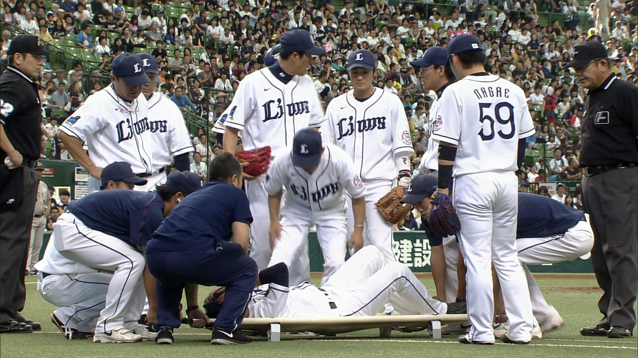 高橋朋己にアクシデント…見るのがつらいほど足首を捻り、降板