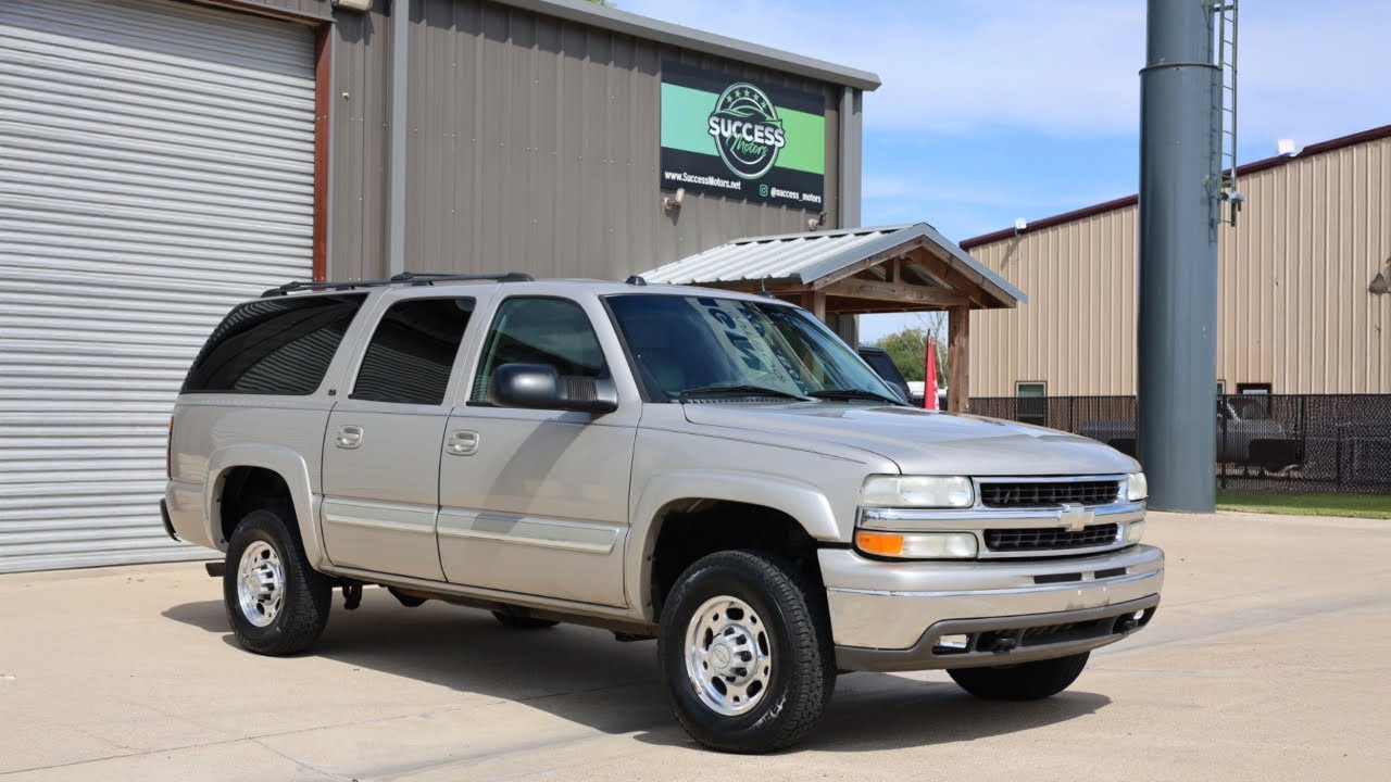 UNICORN**2005 Chevrolet Suburban LT 2500 4WD 8.1L**Крайне малый пробег**Безупречное состояние**
