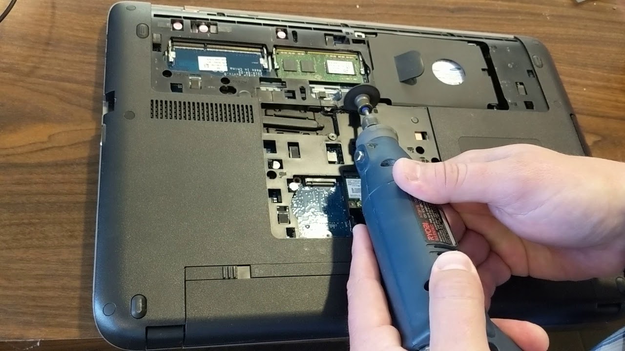 Remove and replace Real Time Clock (RTC) battery on HP 450 G2