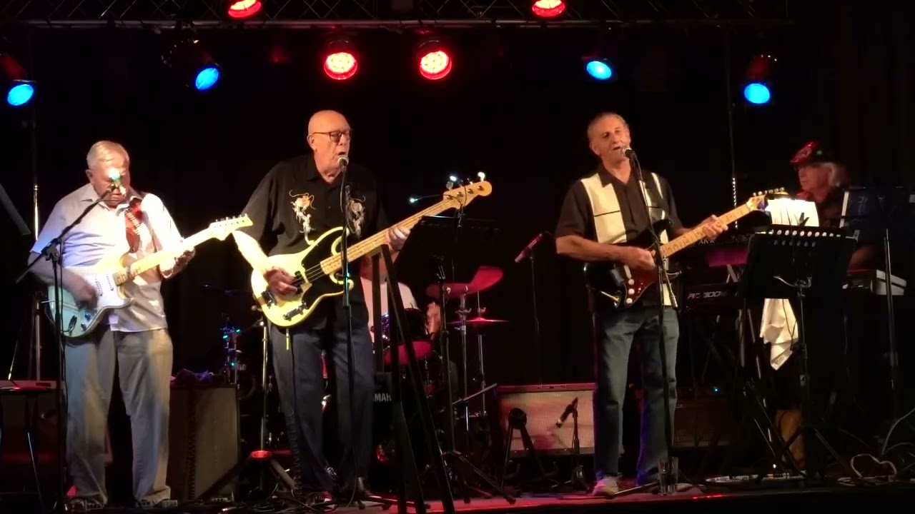 My Own Way To Rock - Back Trax