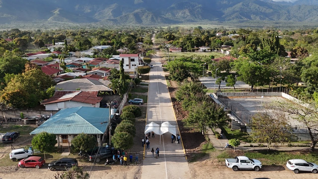 Inauguración del Proyecto de Pavimentación de la colonia Bella Vista