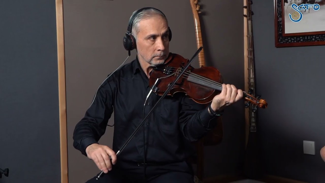 Toir Asqar and group of '' Safo '' / Toir Asqar '' Safo '' ( Navoiyni Eslab ) LIVE