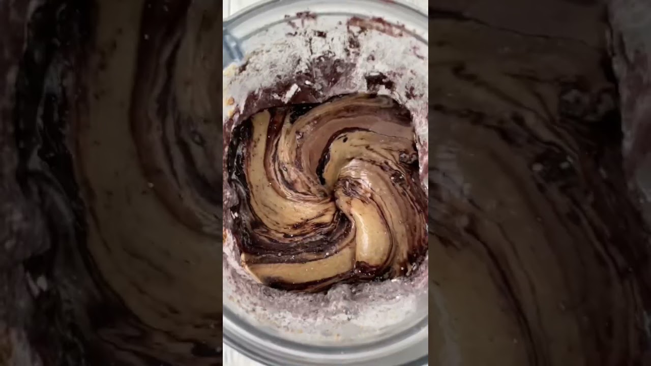 This smooth homemade nutella will blow your mind!! 🤯🍫