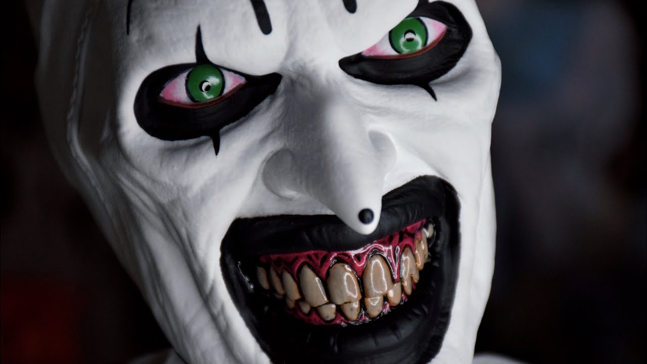ART the clown TERRIFIER MEZCO TOYS UNBOXING
