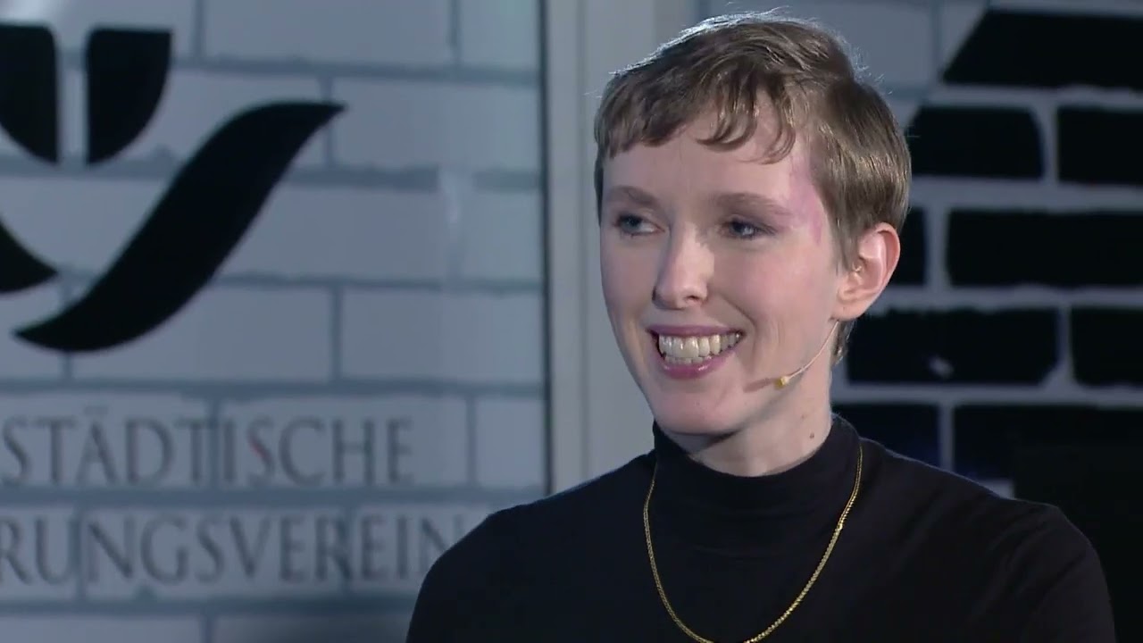 Kabarett im Turm: 27.04.2023 - Sonja Pikart: Ein Spatz, ein Wunsch, ein Volksaufstand