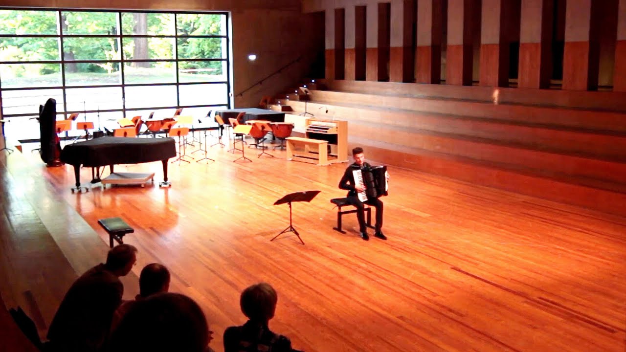 Jean Philippe Rameau: Gavotte et six Doubles (played by Daniel Roth) #accordion