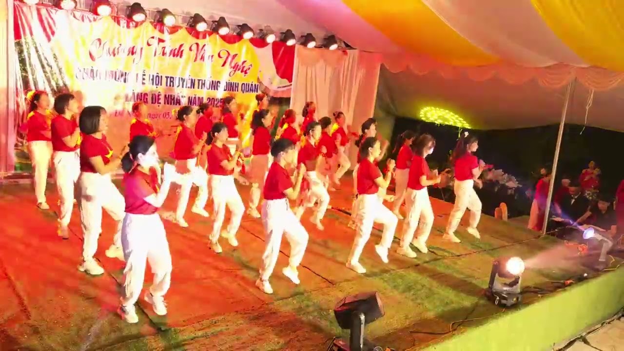 TIẾNG CHÀY TRÊN SOOC BOM// BOM//  CLB dv11 Nhất đê