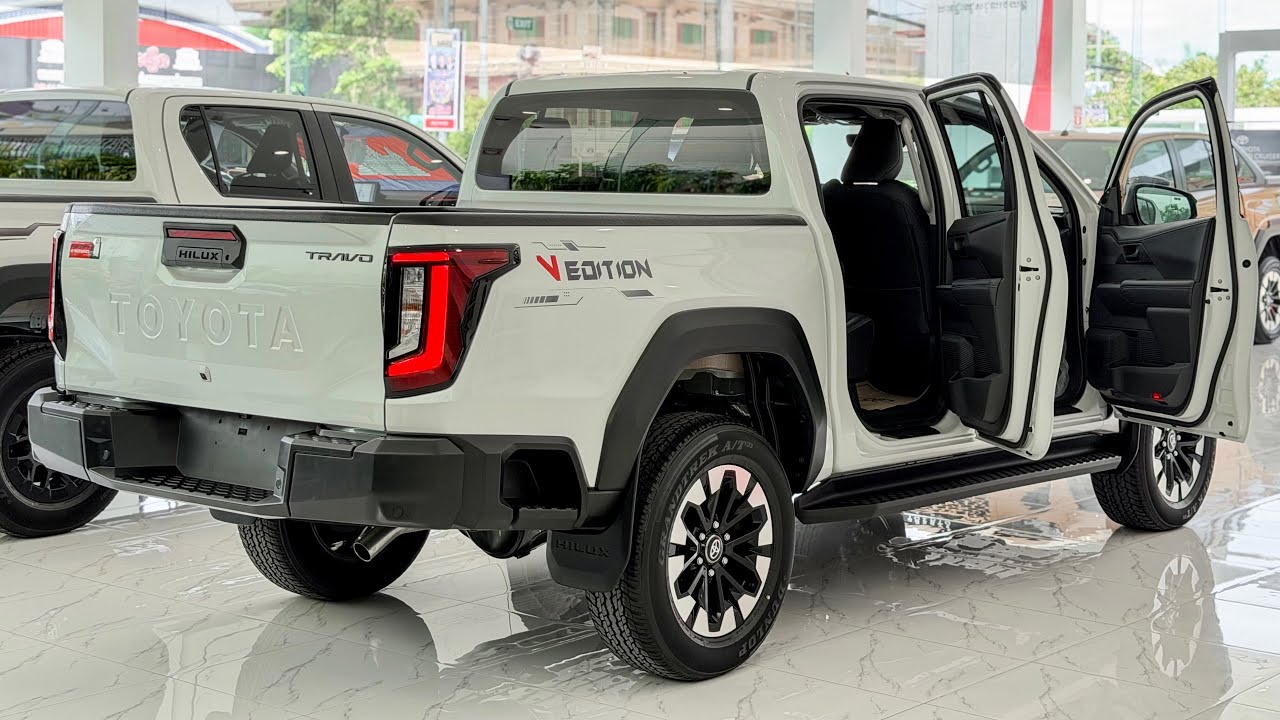 First Look! 2027 Toyota Hilux Travo V-Edition - Luxury Off-Road Truck | Full Tour