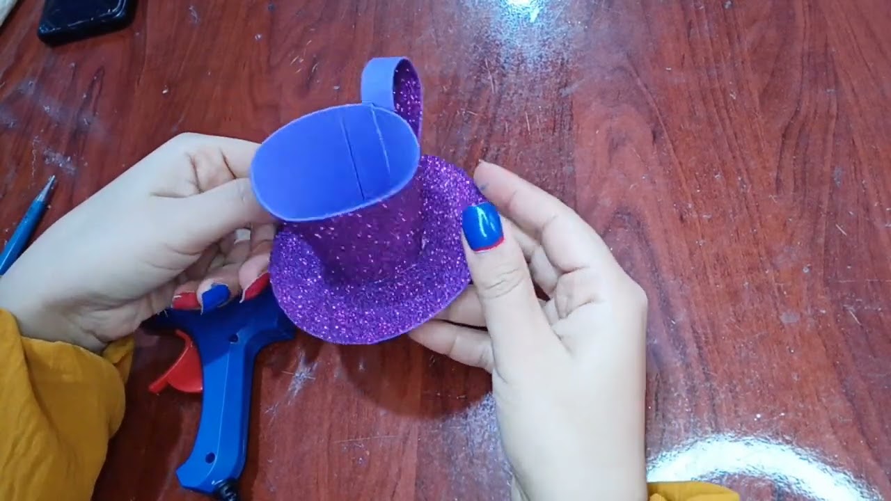فنجان قهوه من ورق الفوم