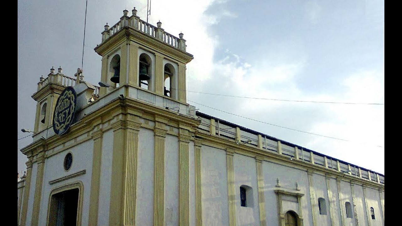 Feligreses acuden a Parroquia de Candelaria