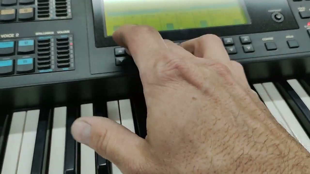 Operacional órgão Yamaha EL900m série especial. Profissional!