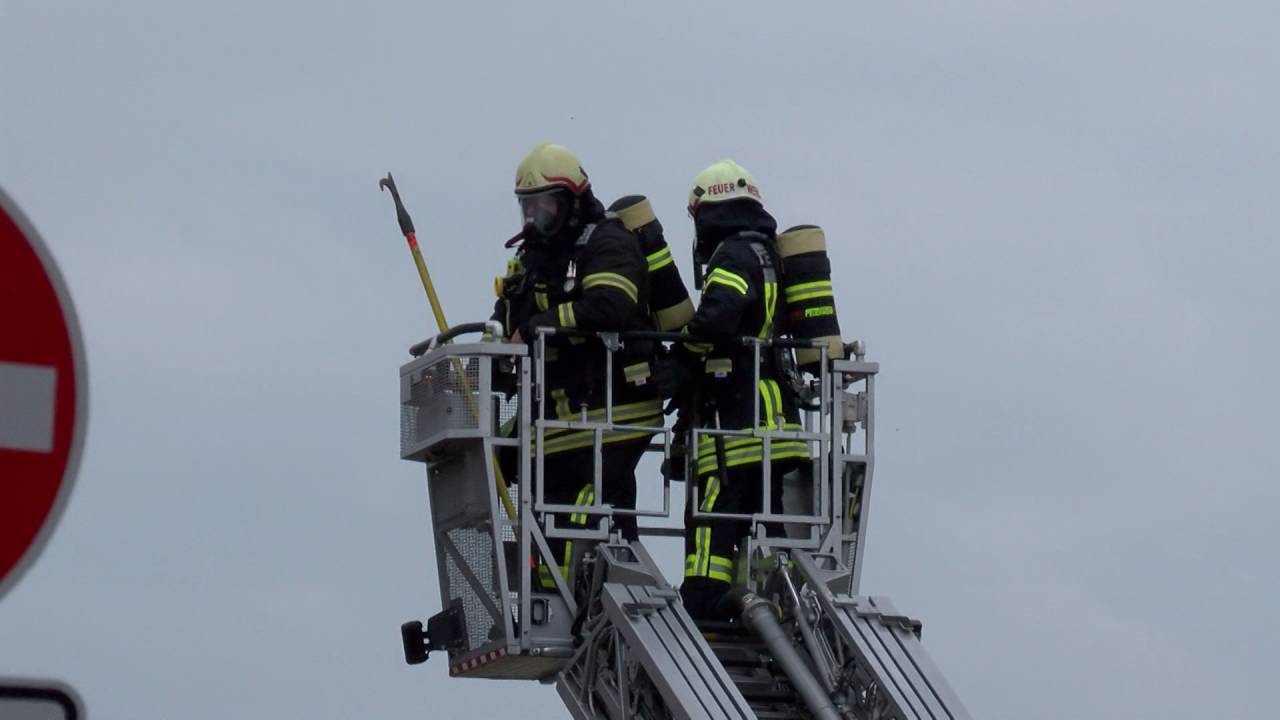 Wegen Blitzeinschlag? Dachstuhlbrand Plankstadt