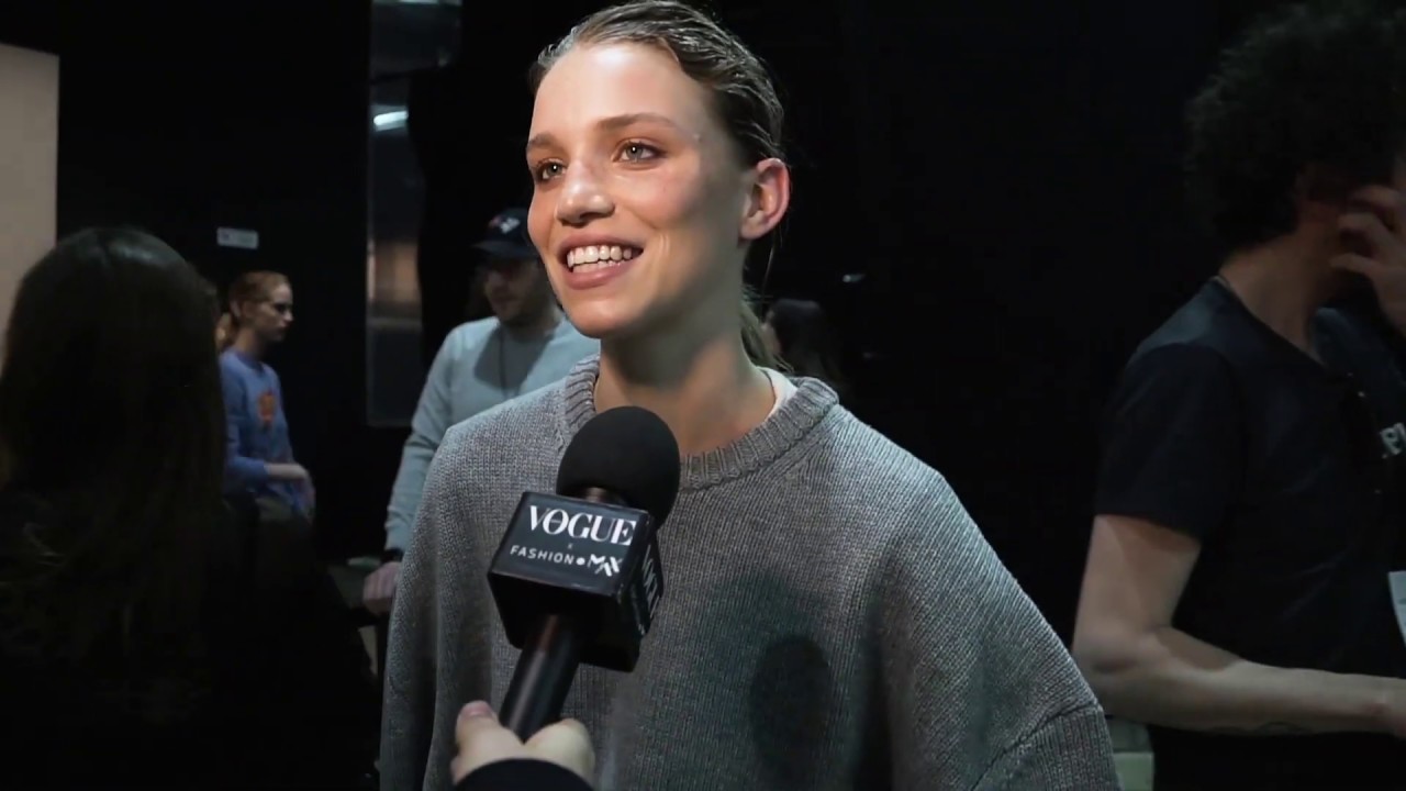 Dream Big with Vogue Italia at Alberta Ferretti F/W 2020.