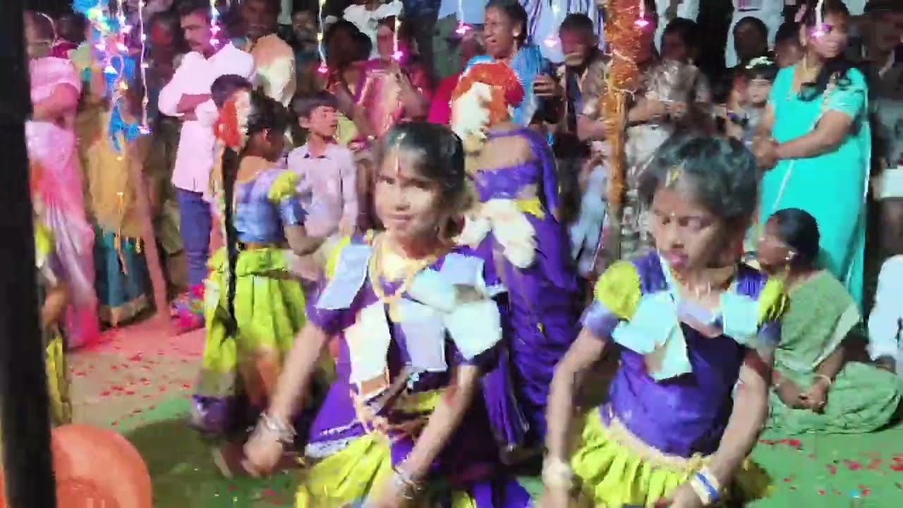 SOMALAVANDLAPALLI GAJJALA PUJA VENKY  KOLATAM YASODHAMMA NEE KODUKUEDI SONG. 8985278561