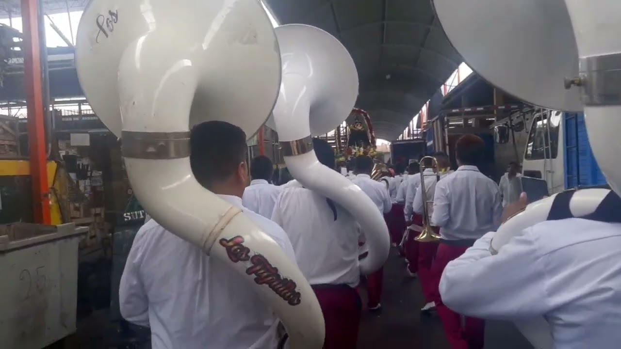 GRAN BANDA RUSS PERÚ SUNICANCHA - Llanto de un Ángel