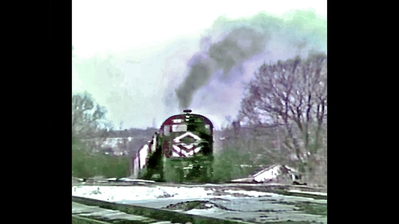 1984: D&H Train GV-2 on Old Lackawanna with NYS&W Leader & LV 414