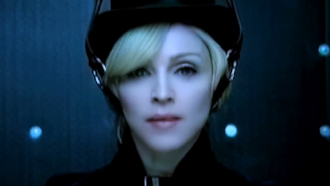 I Feel Love vs Future Lovers (Her-issue Mash-Up Video)
