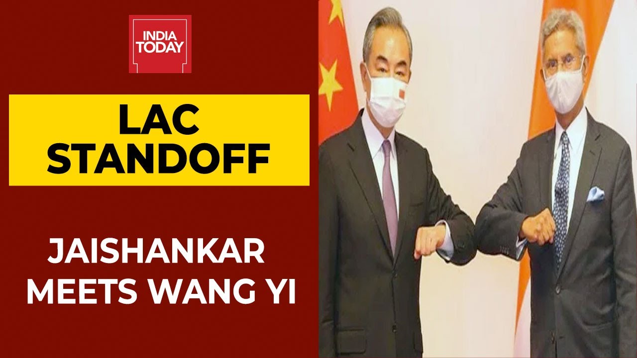 India-China Faceoff: Foreign Affairs Minister S Jaishankar Meets Chinese Counterpart Wang Yi