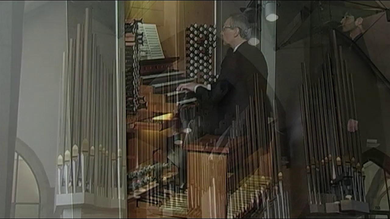 Kay Johannsen plays Charles Ives: Variations on 