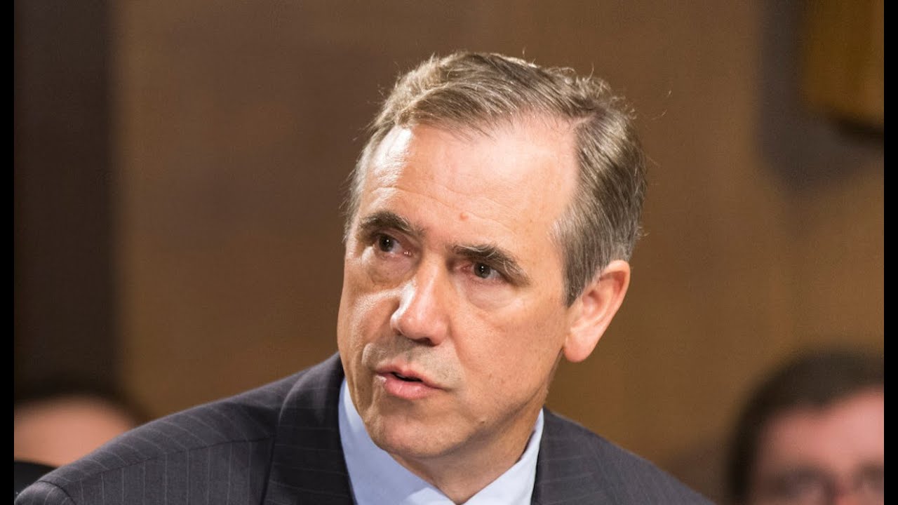 Senator Jeff Merkley Endorses Bernie Sanders